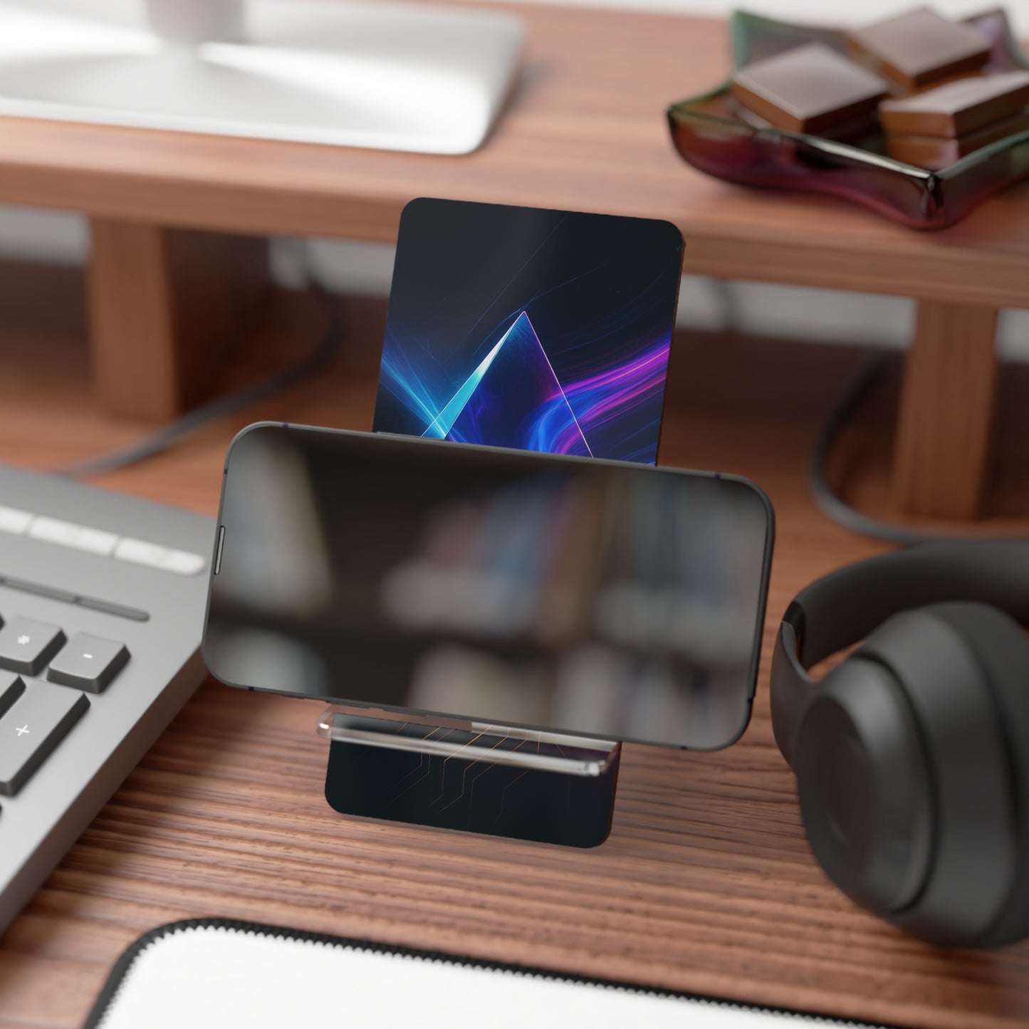 Prism Fracture • Smartphone Display Stand