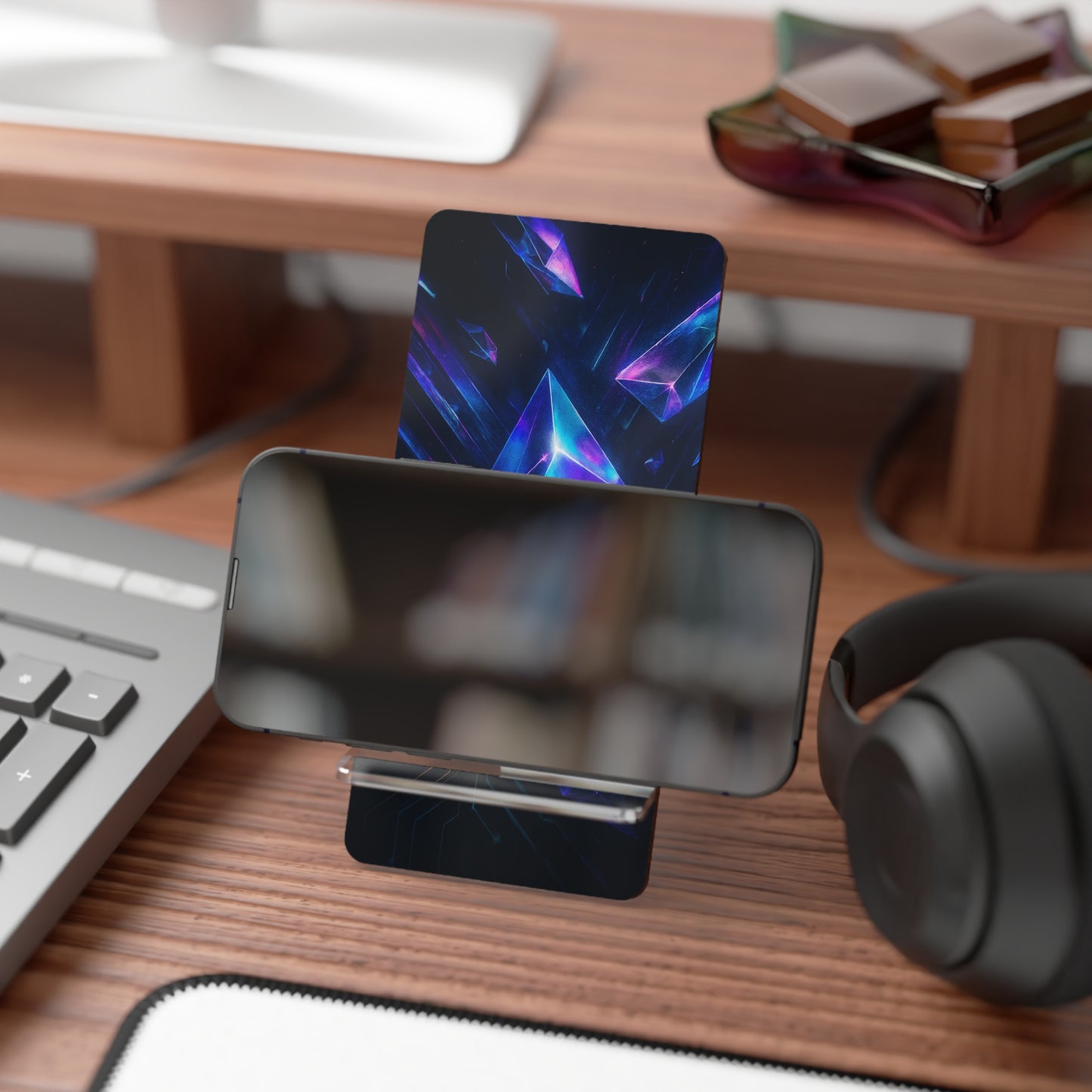 Circuit Shard • Smartphone Display Stand