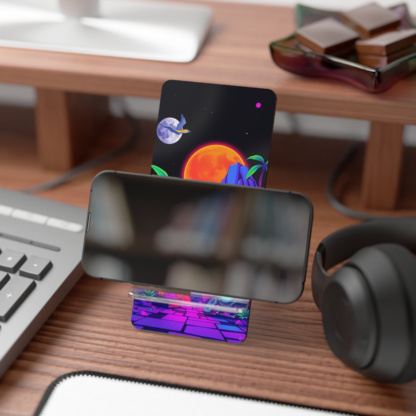 Lunar Paradise • Smartphone Display Stand