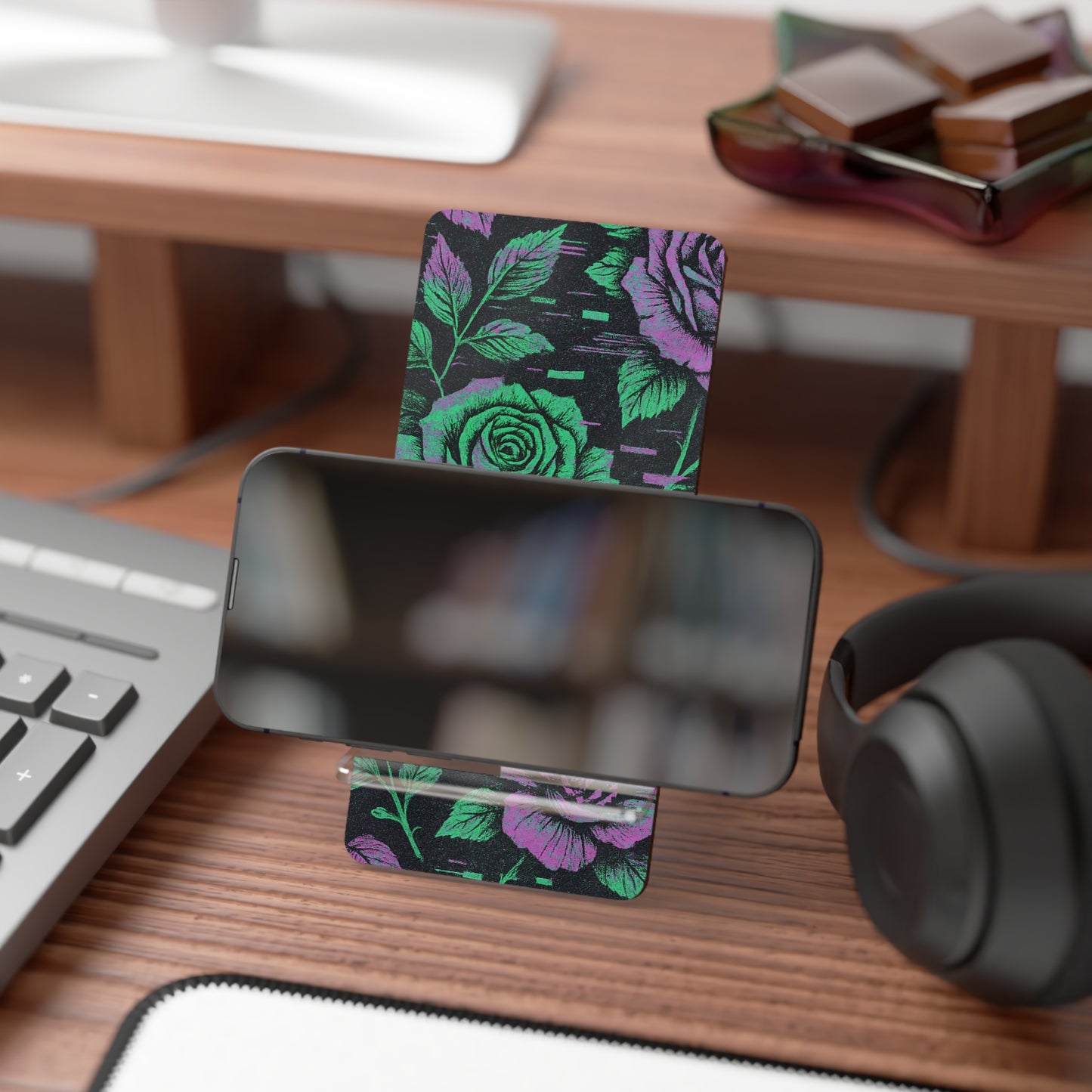 Bruised Blooms • Smartphone Display Stand