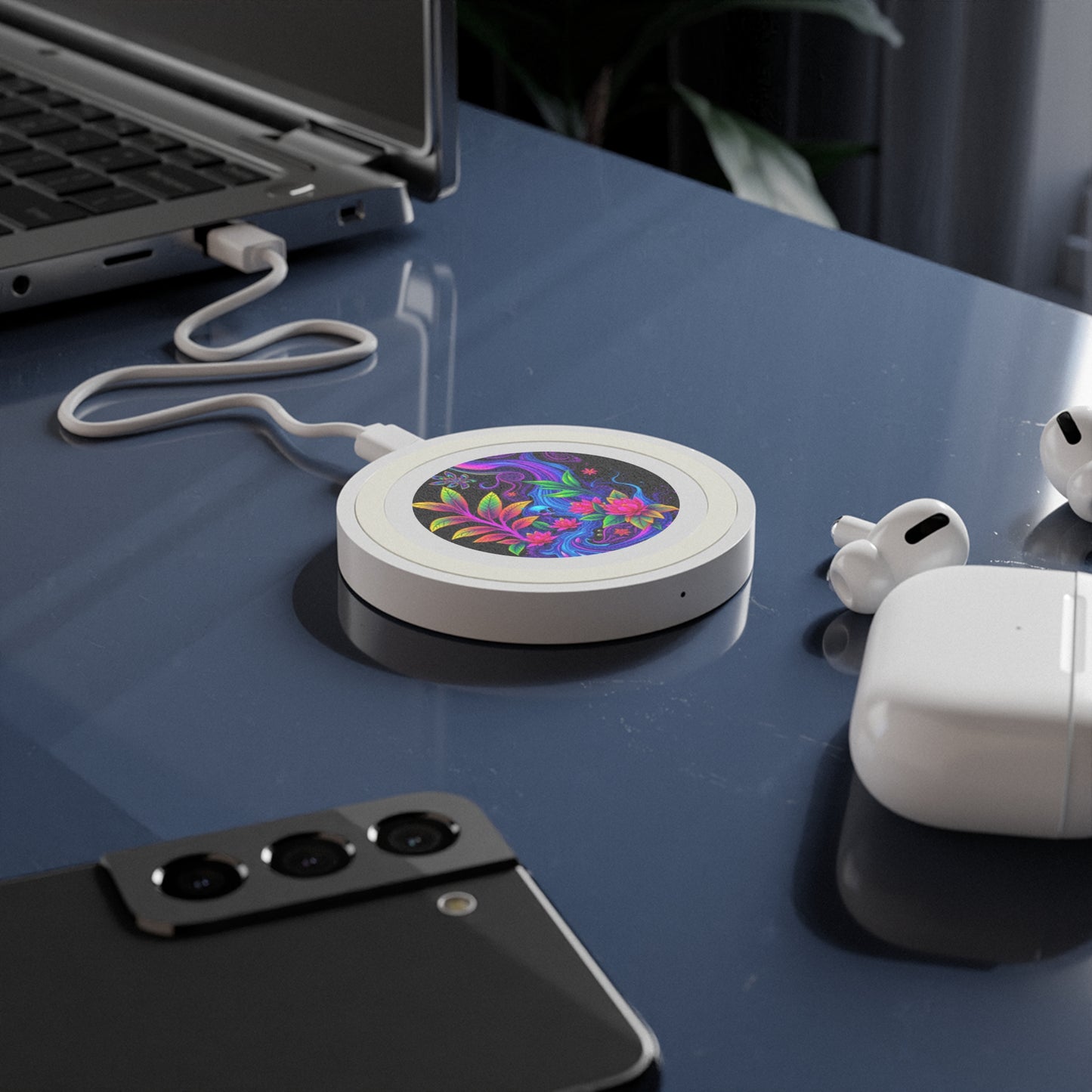 Mystic Punk • Quake Smartphone Wireless Charger