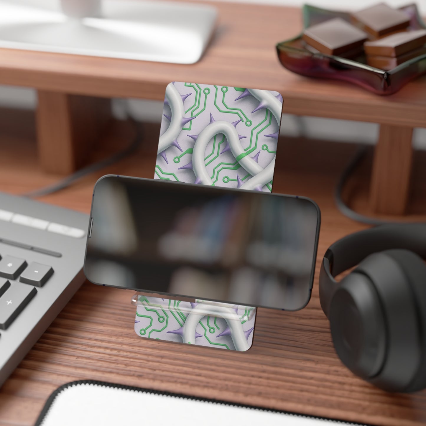 Board of Thorns • Smartphone Display Stand