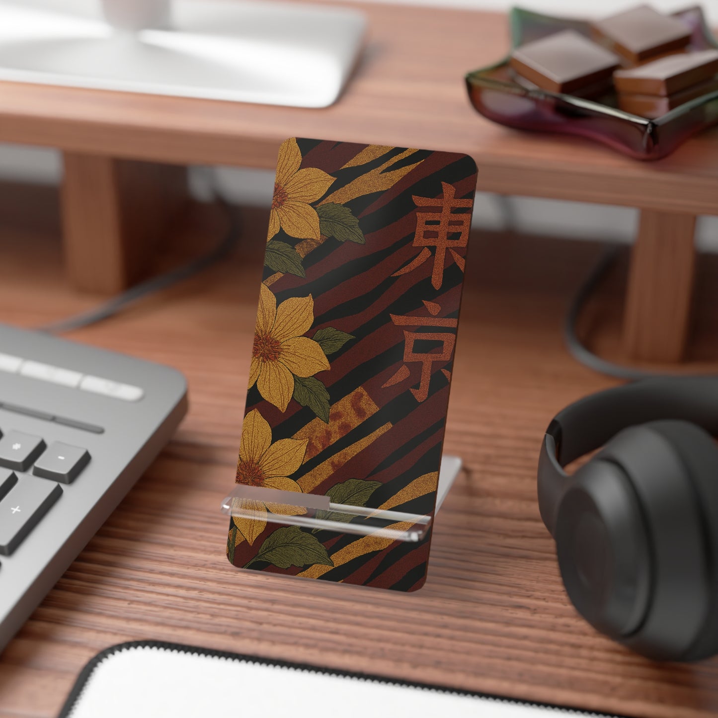 Tiger Petal • Smartphone Display Stand