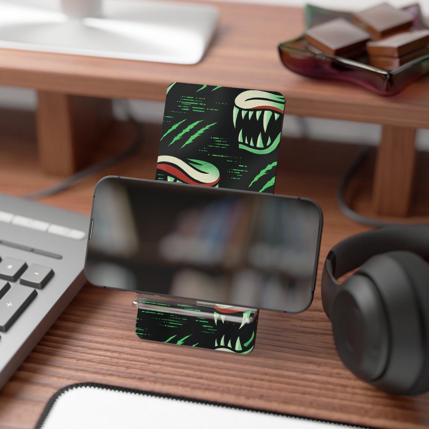 Vicious Glitch • Smartphone Display Stand
