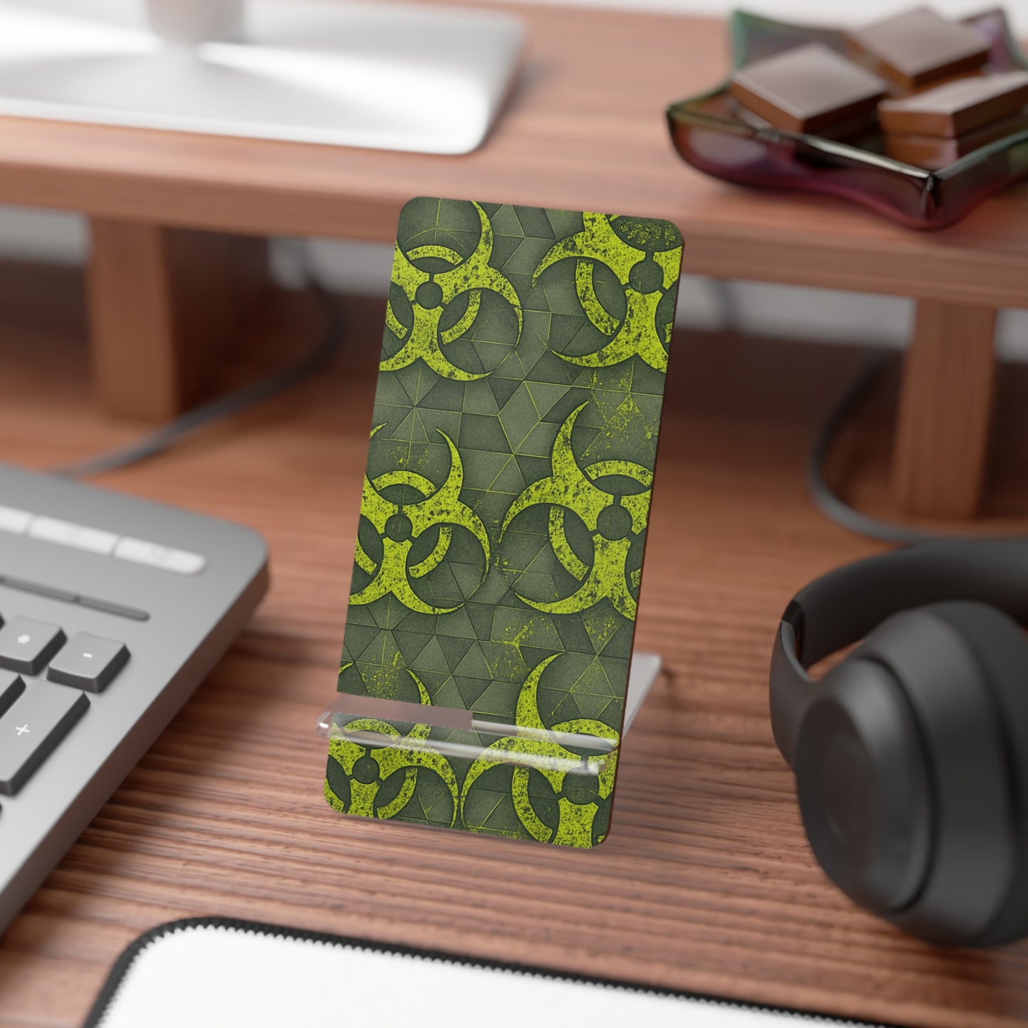 Hazmat Hybrid • Smartphone Display Stand