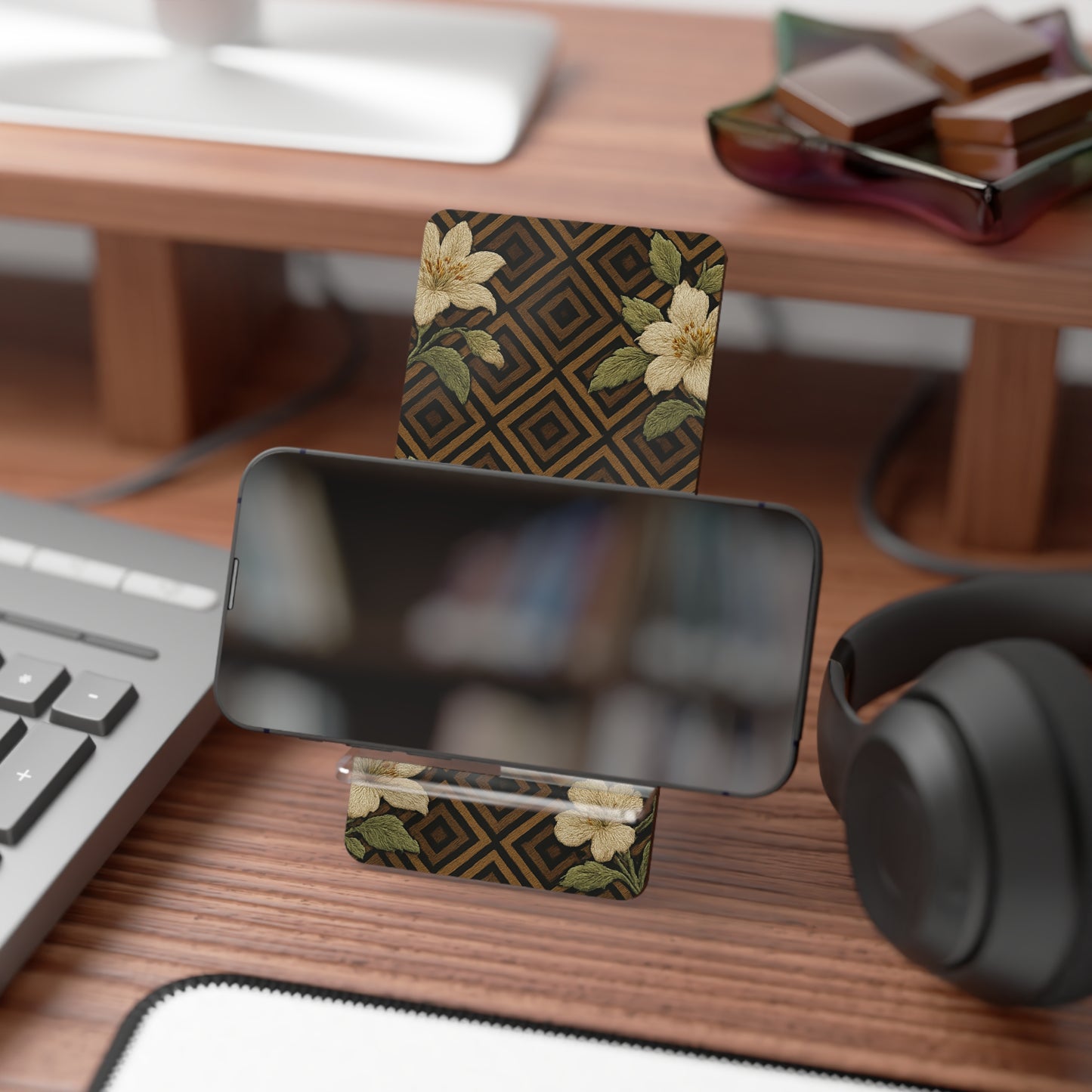 Velvet Bloom • Smartphone Display Stand