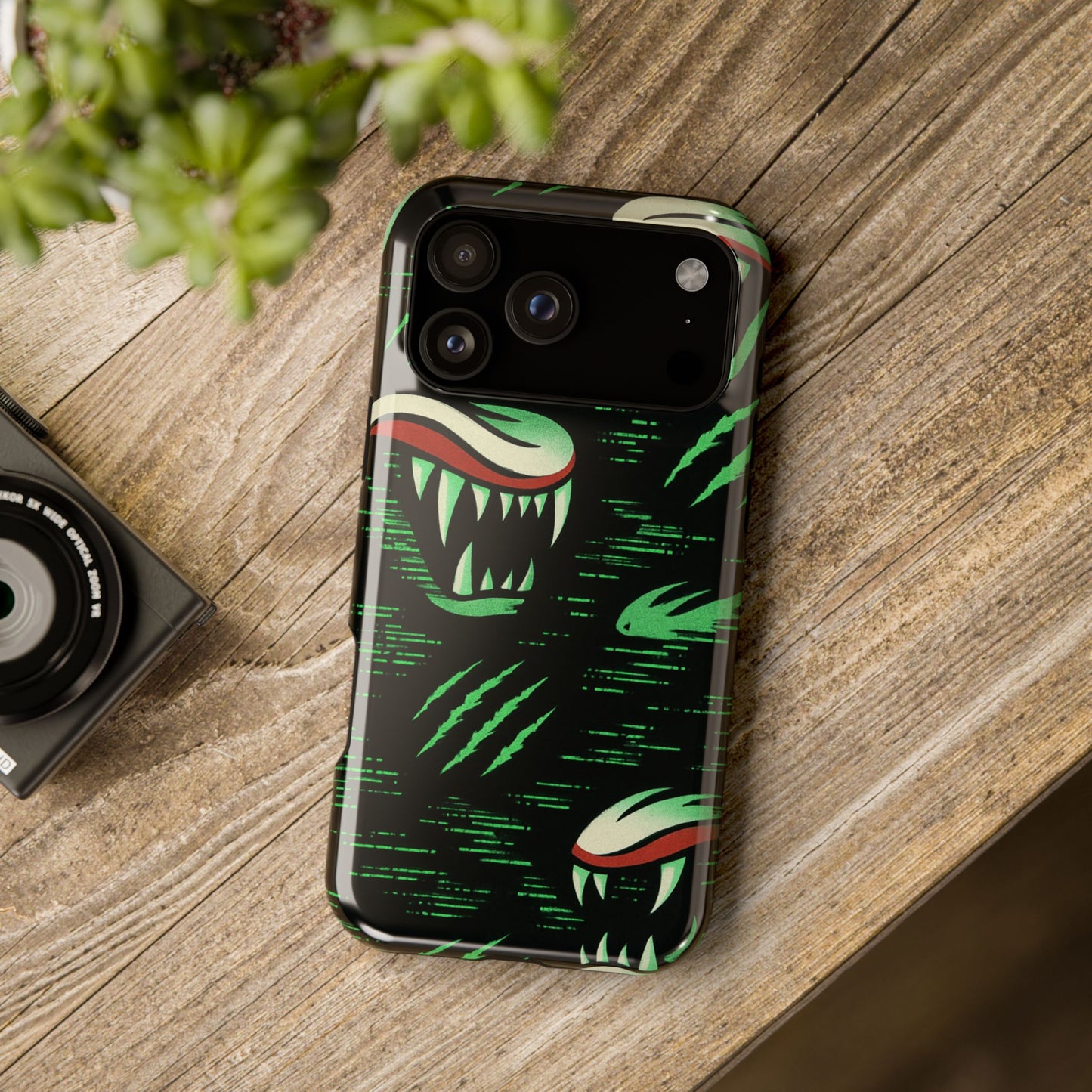 Vicious Glitch • Apple iPhone 17 Pro • MagSafe® Tough Case